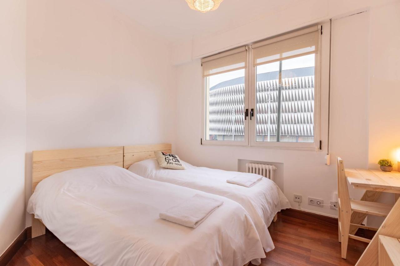 Apartamento Con Vistas Al Estadio San Mames بلباو المظهر الخارجي الصورة