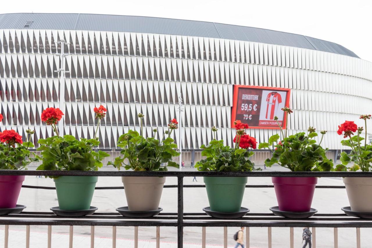 Apartamento Con Vistas Al Estadio San Mames بلباو المظهر الخارجي الصورة